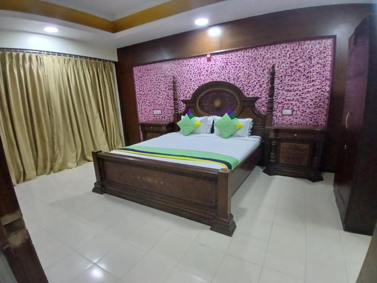 Blossom Rooms Hotel Vashishtha - Free Lunch Or Dinner- Free Breakfast ไฮเดอราบัด ภายนอก รูปภาพ